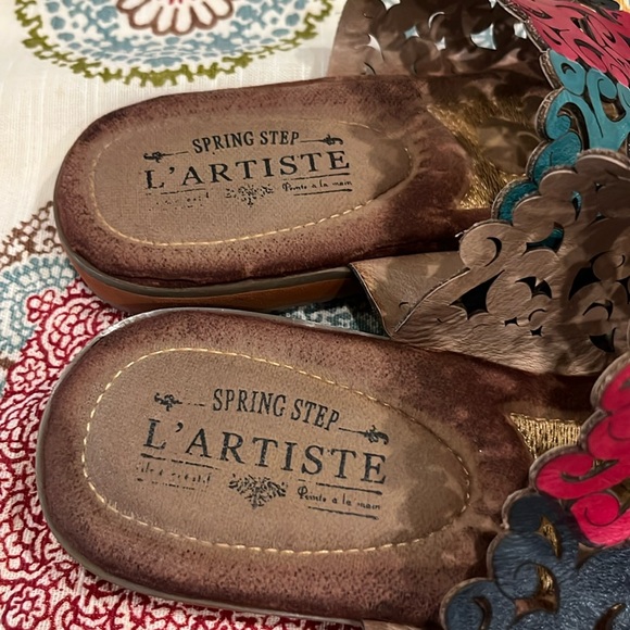 Spring Step Multicolor Sandals - Picture 6 of 9